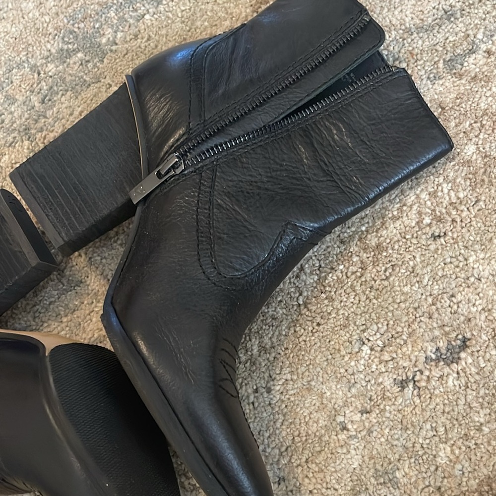 Donald J Pliner Black Velle Western Booties - Picture 9 of 11